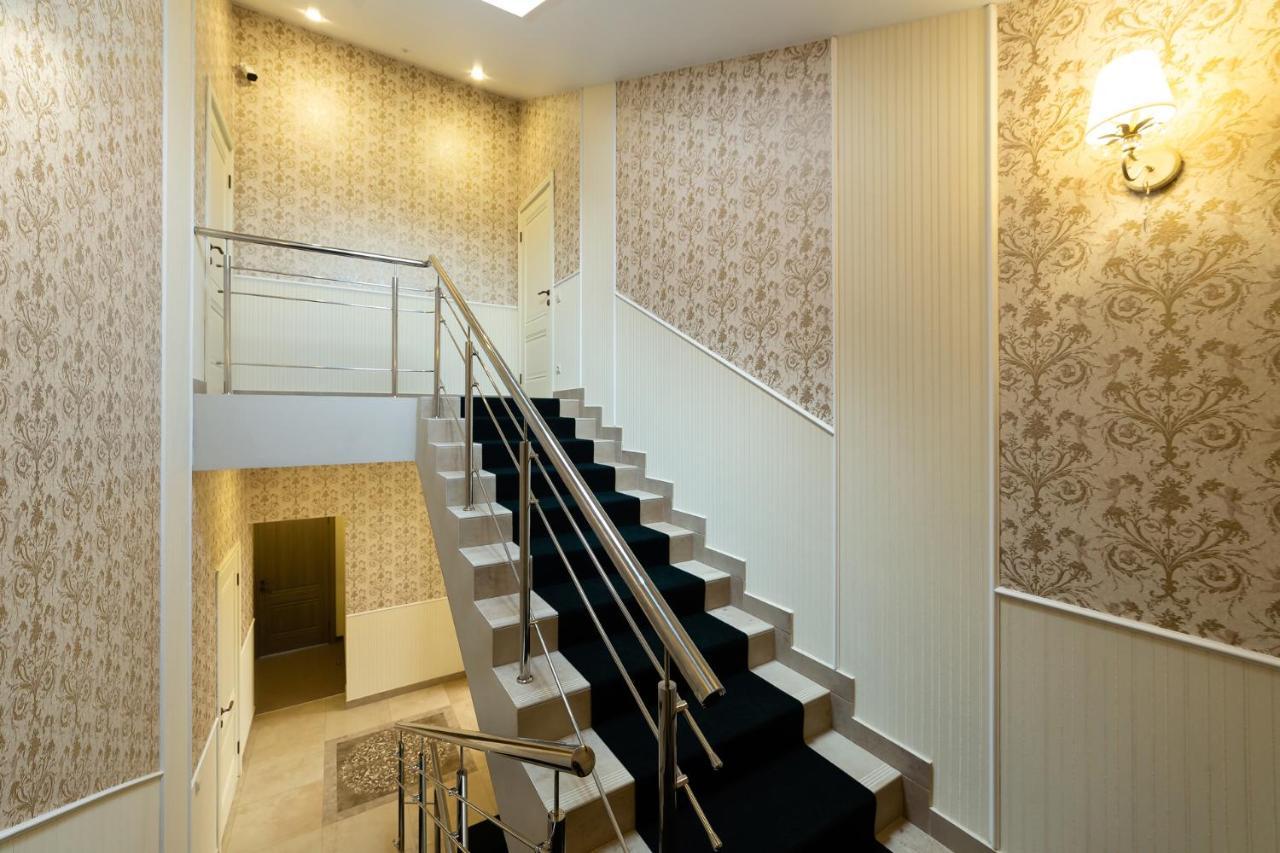 ברנוביץ' Villa Sarra מראה חיצוני תמונה