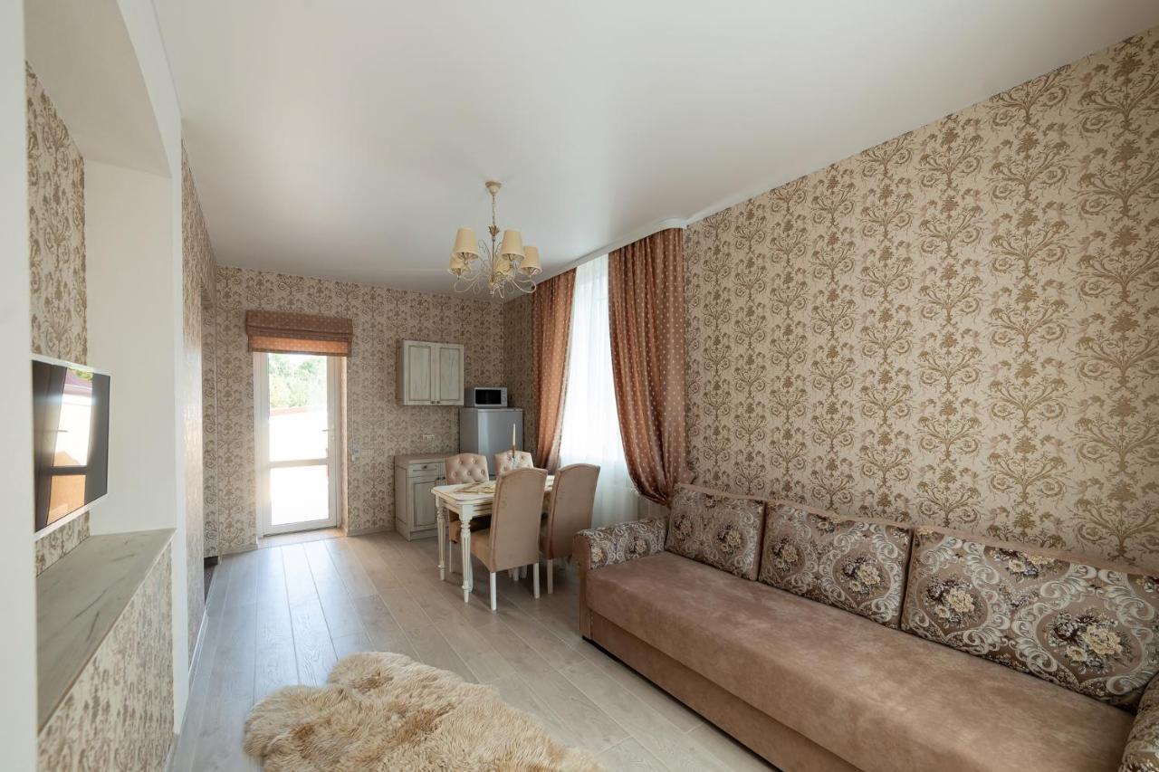 ברנוביץ' Villa Sarra מראה חיצוני תמונה