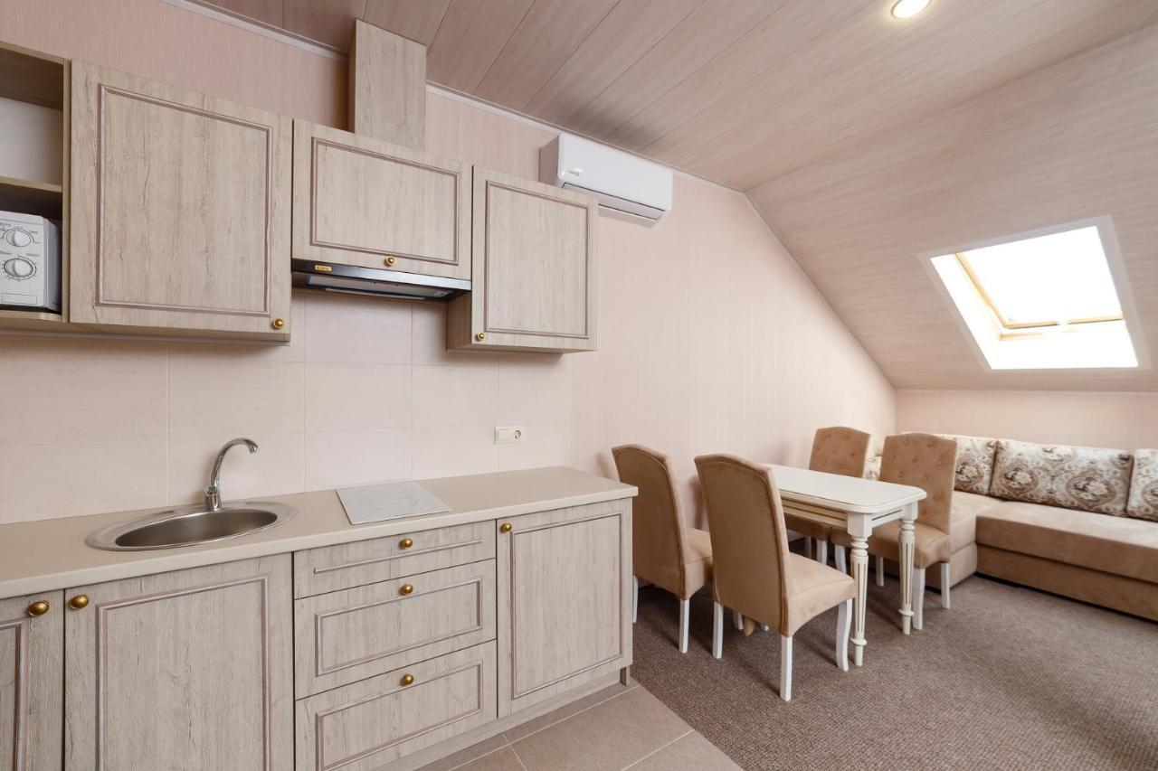 ברנוביץ' Villa Sarra מראה חיצוני תמונה